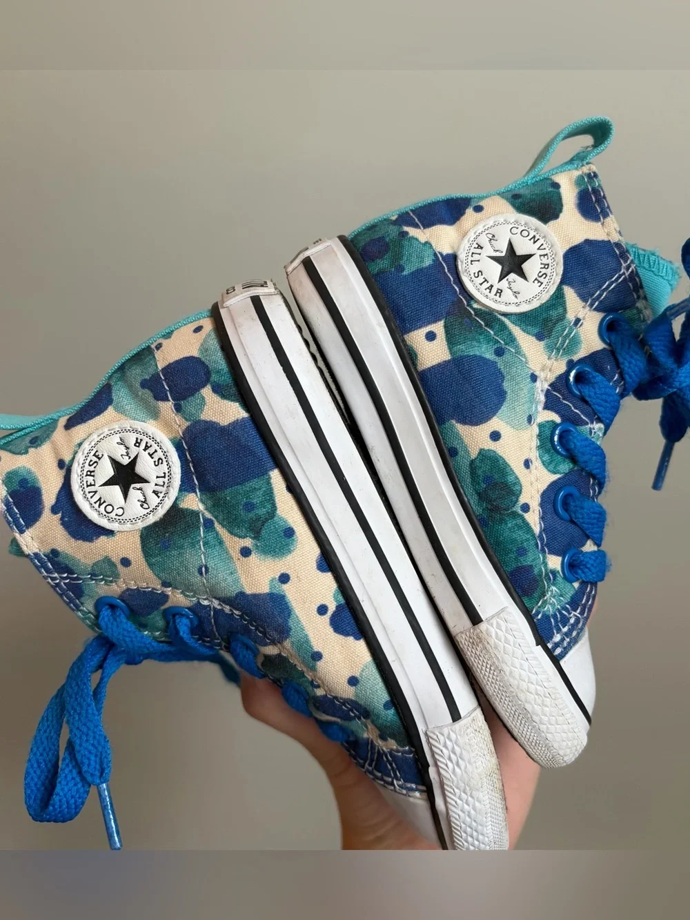 Converse Chuck Taylor high tops size 8C